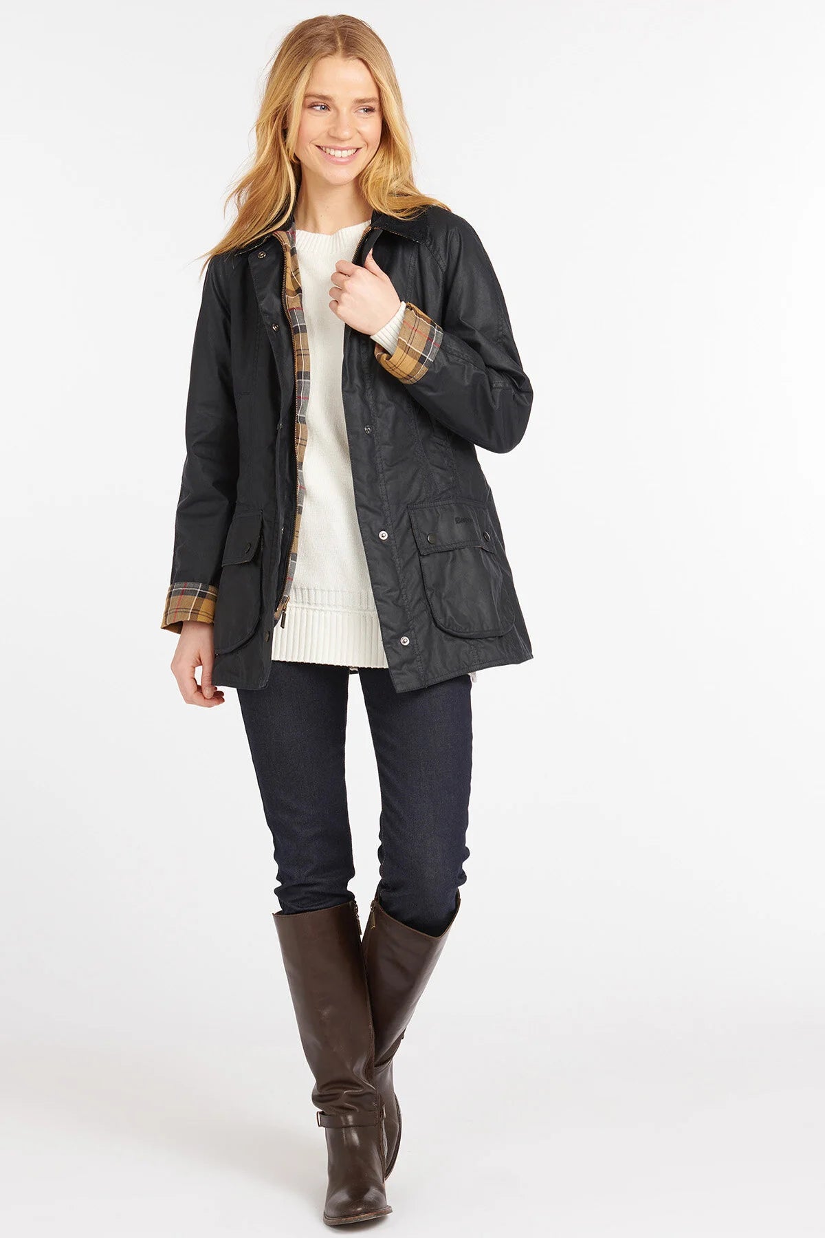 Beadnell Wax Jacket - NAVY